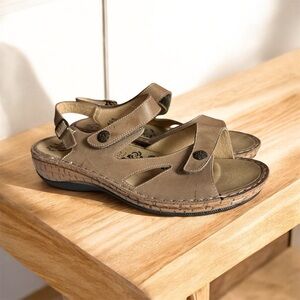 Propet Jocelyn Women's Comfort Slingback Sandal size 10